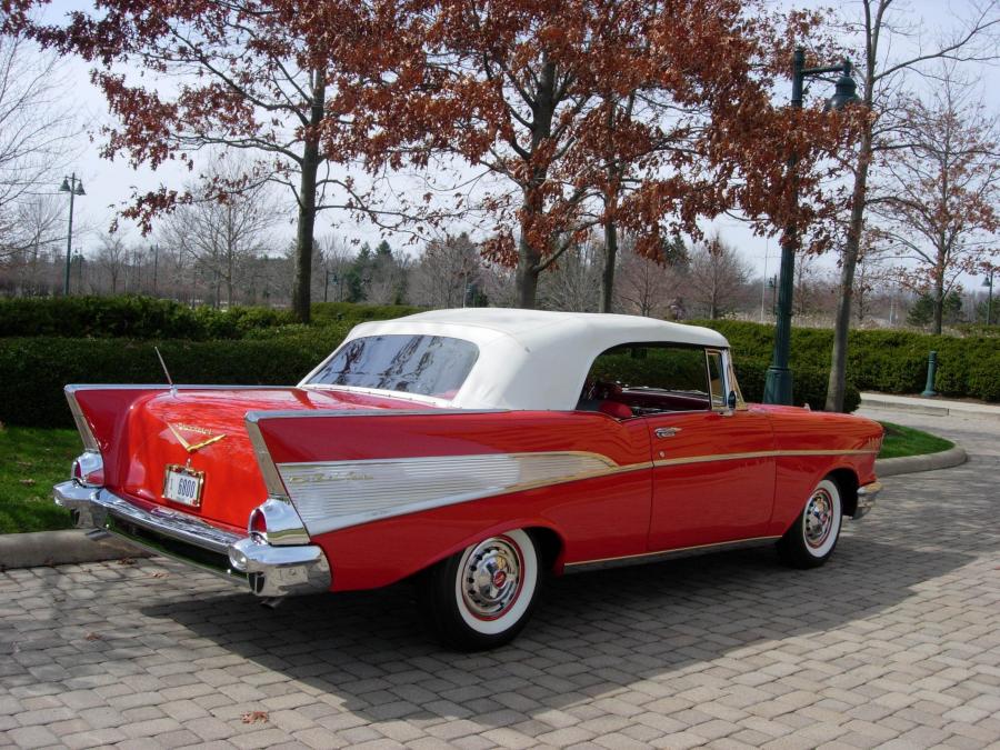  Chevrolet Bel Air 2-Door 1957 года  (фото 14 из 23)